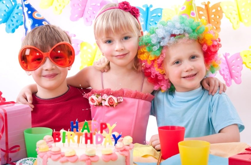 kids in a birthday party