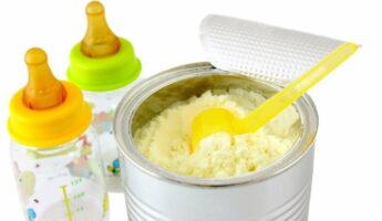 Non GMO Formula vs Regular Formula: Which One Should You Give Your Baby?