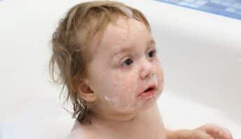 Quick Ways to Calm Your Baby After a Bath