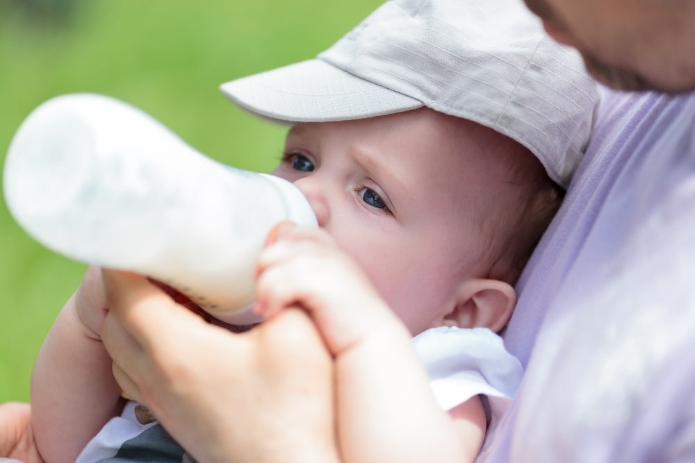 Goat Milk vs Cow Milk For Babies and Toddlers: Which is Better?