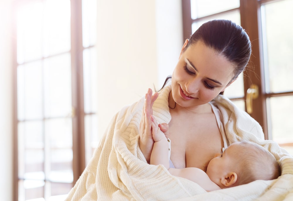 How to Get Rid of Engorged Breasts While Not Breastfeeding