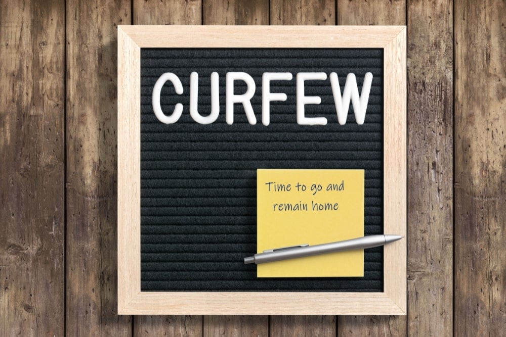 curfew sign