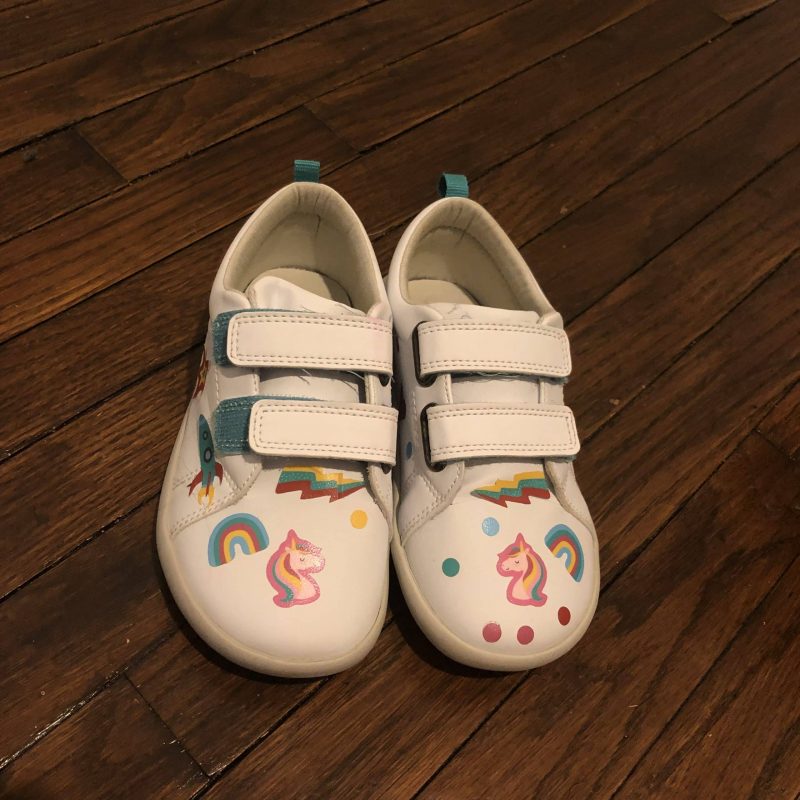 ten little shoes
