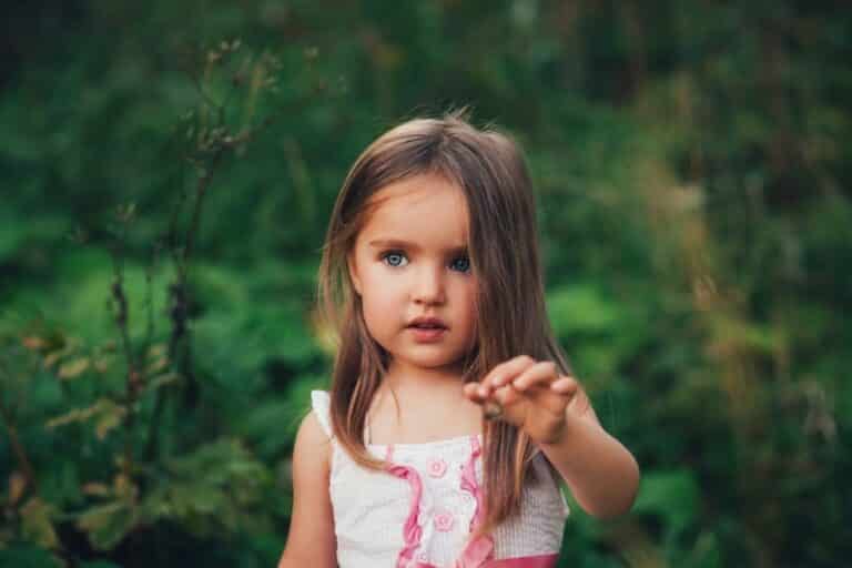 190 Awesome Middle Names For Raelynn