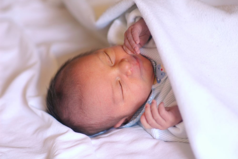 Newborn Won't Wake Up To Eat: What Should You Do?