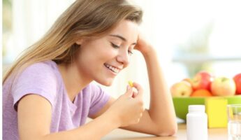 15 Best Vitamins For Teenager Growth - Boys & Girls